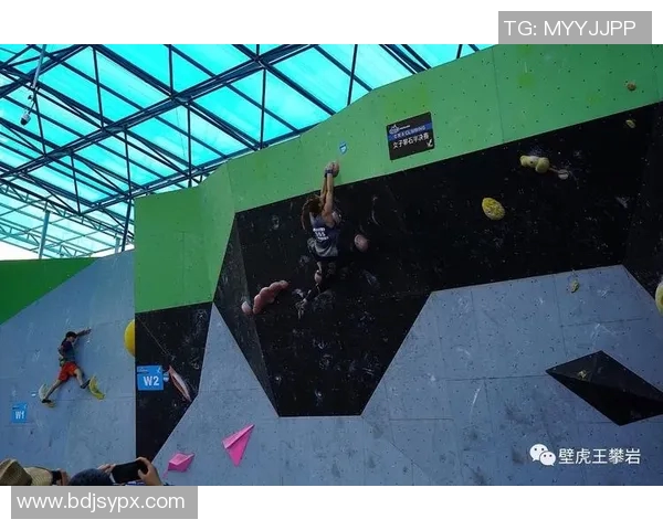 重庆攀岩队比赛经验分享与技巧探讨助力攀岩爱好者成长